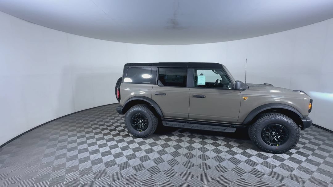 New 2026 Marsh Gray Ford Badlands image 9