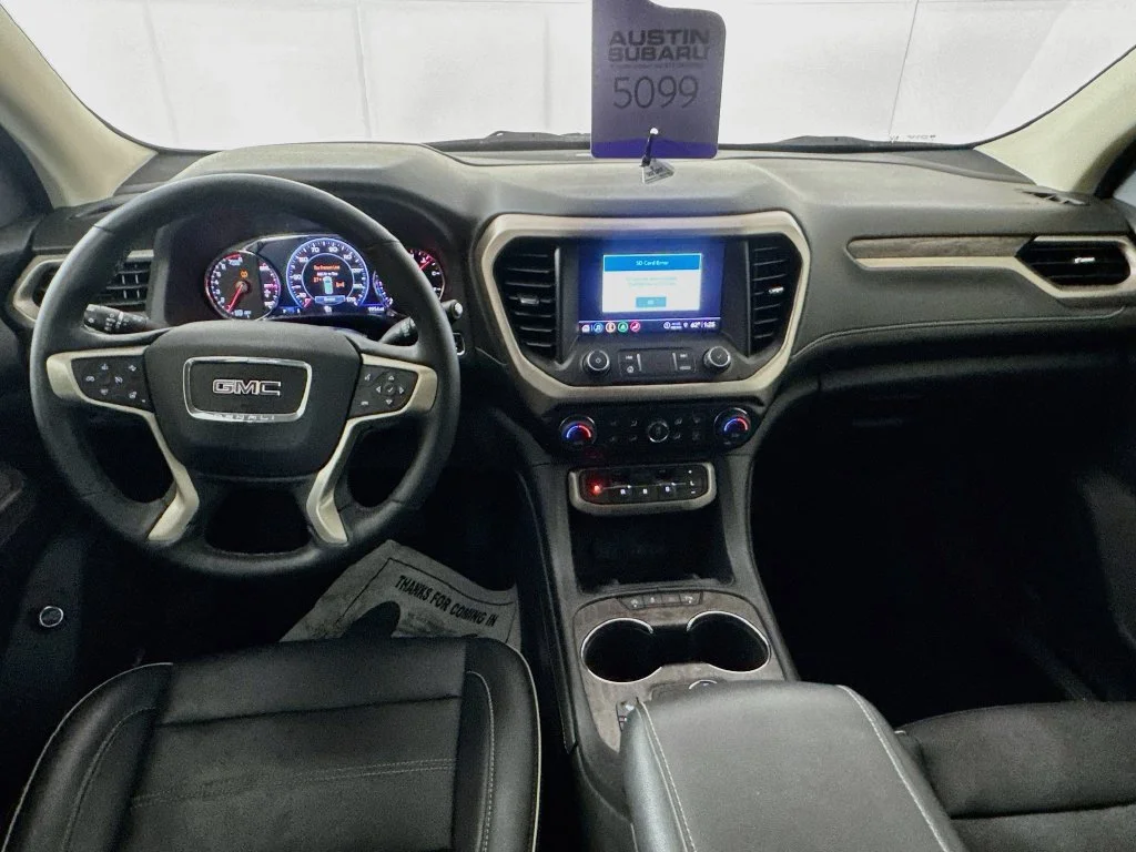 Used 2023 Silver GMC Denali image 27