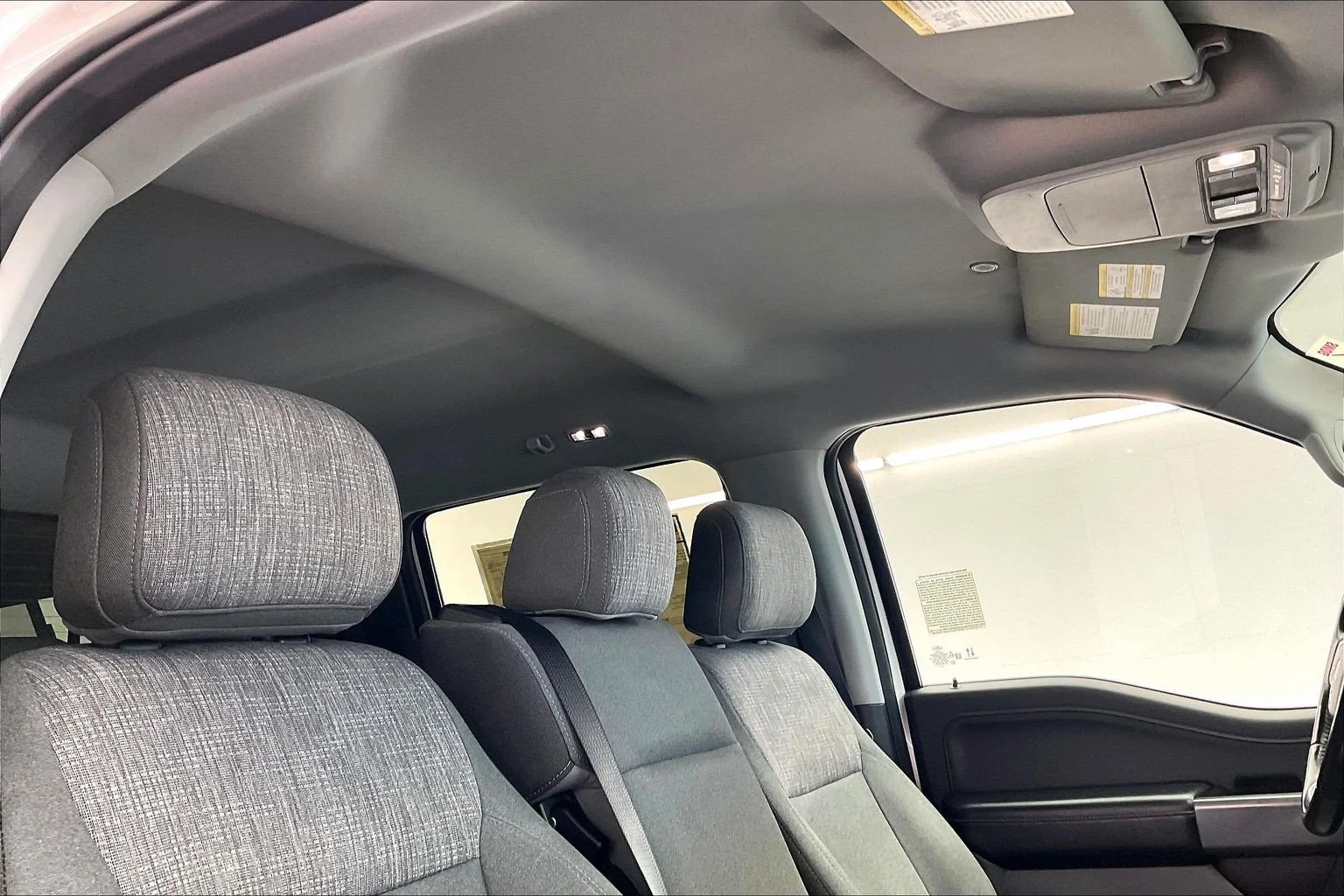 Used 2021 Oxford White Ford XLT image 25