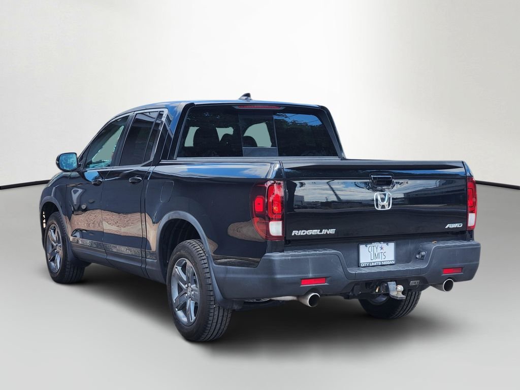Used 2023  Honda RTL image 5