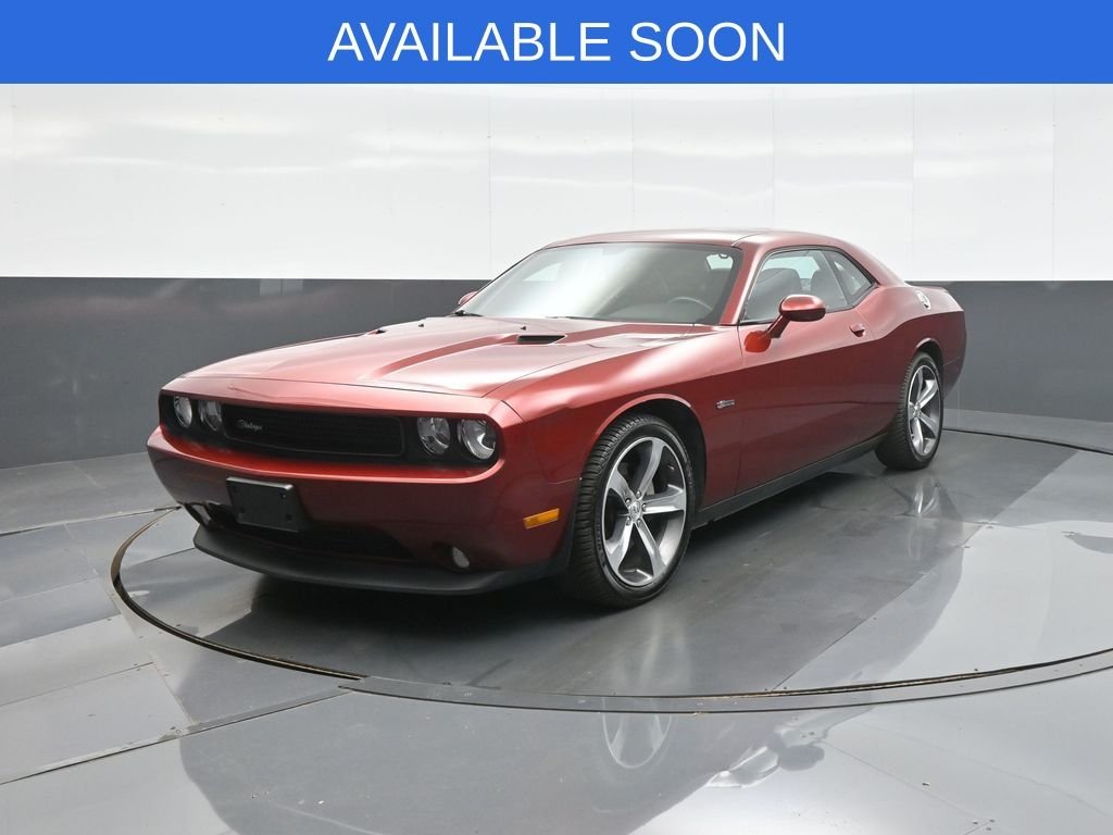 Used 2014 Red Dodge SXT image 3