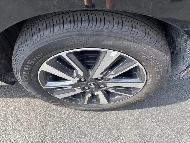 Used 2025 Super Black Nissan SV image 7