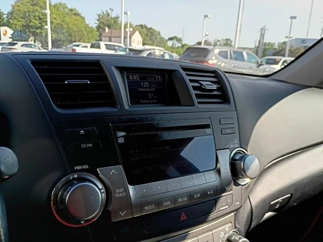 Used 2012 Gray Toyota SE image 12