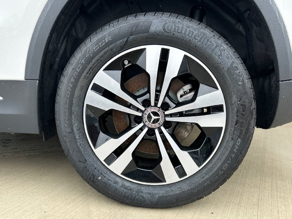 New 2026 Polar White Mercedes-Benz GLA 250 image 33