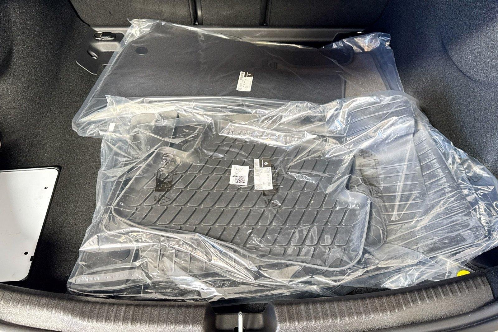 New 2026 Selenite Grey Metallic Mercedes-Benz C 300 image 24