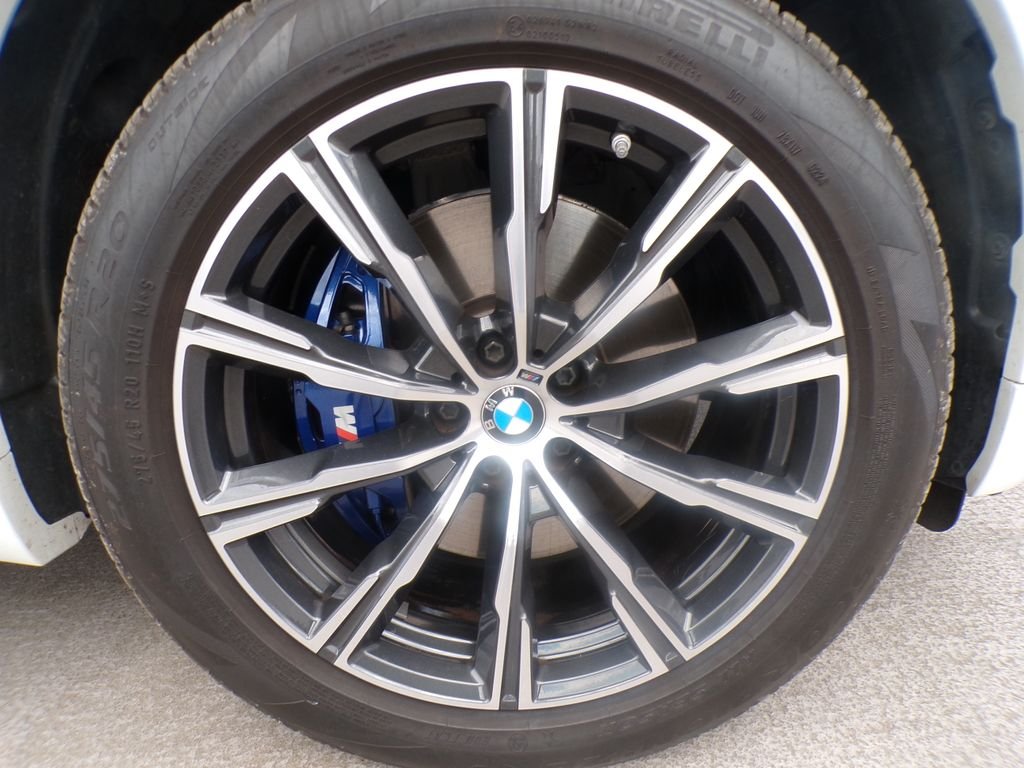 Certified Used 2025 Alpine White BMW xDrive40i image 8