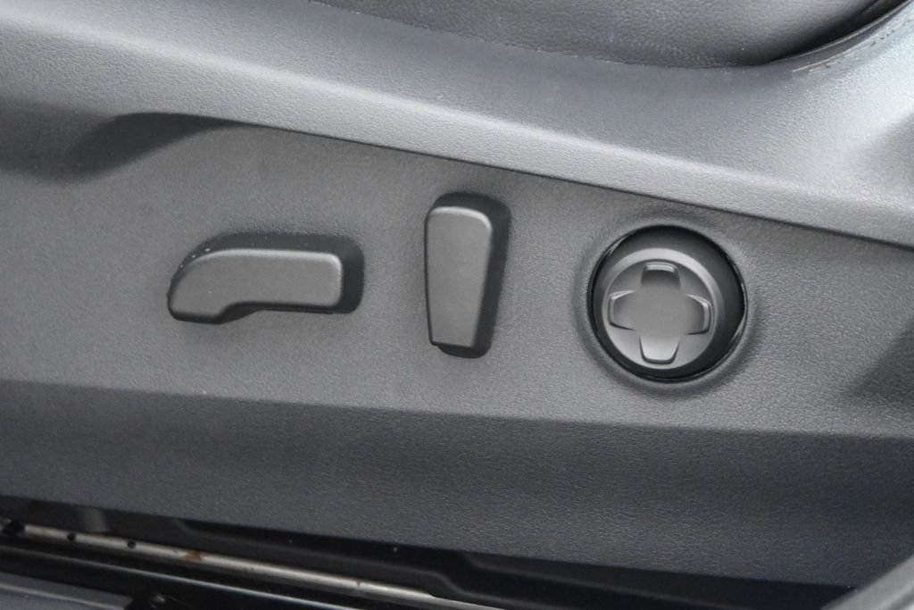 2025 Subaru Outback Limited - Photo 29