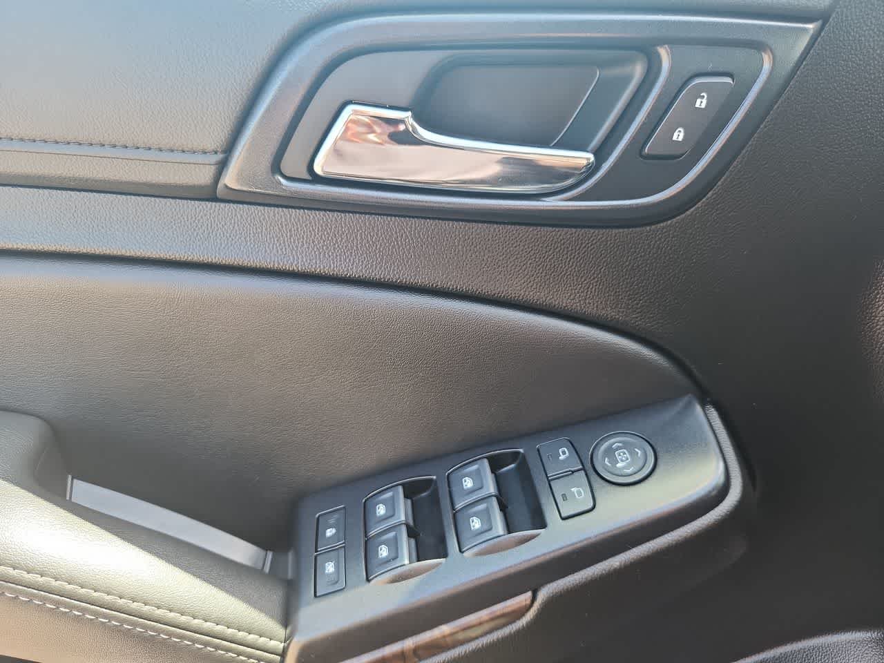 Used 2020 Blue Velvet Metallic Chevrolet LT image 11