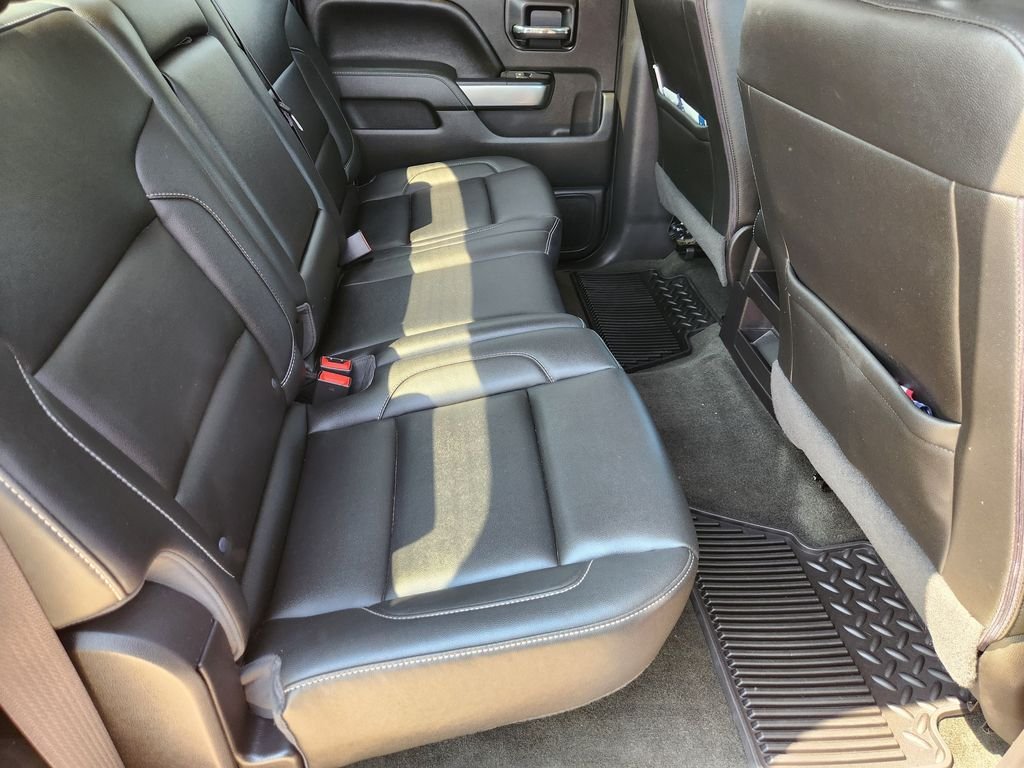 Used 2016 Siren Red Tintcoat Chevrolet LT image 31