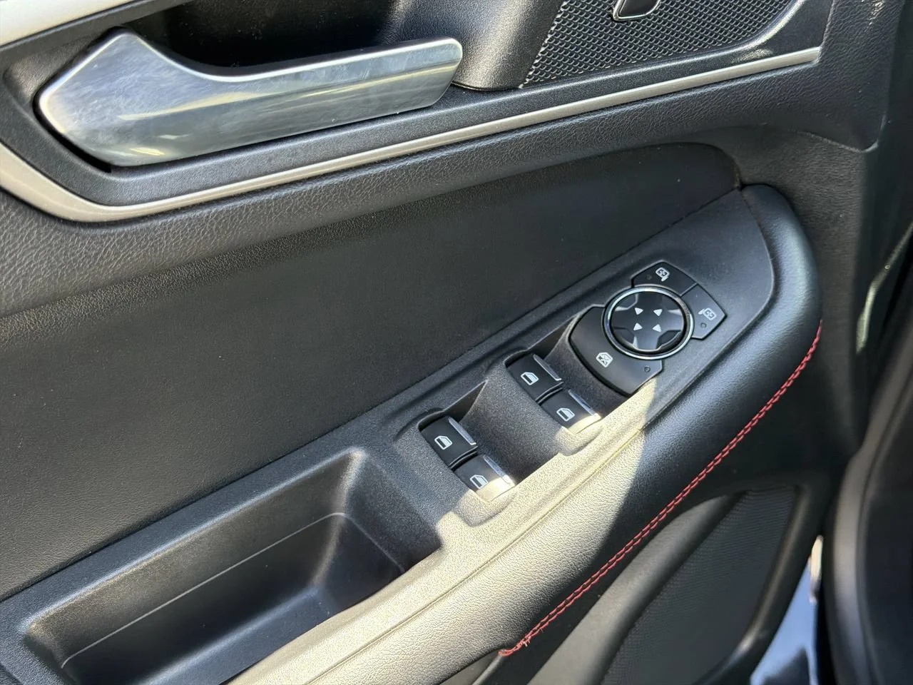 Used 2022 Black Ford ST-Line image 28