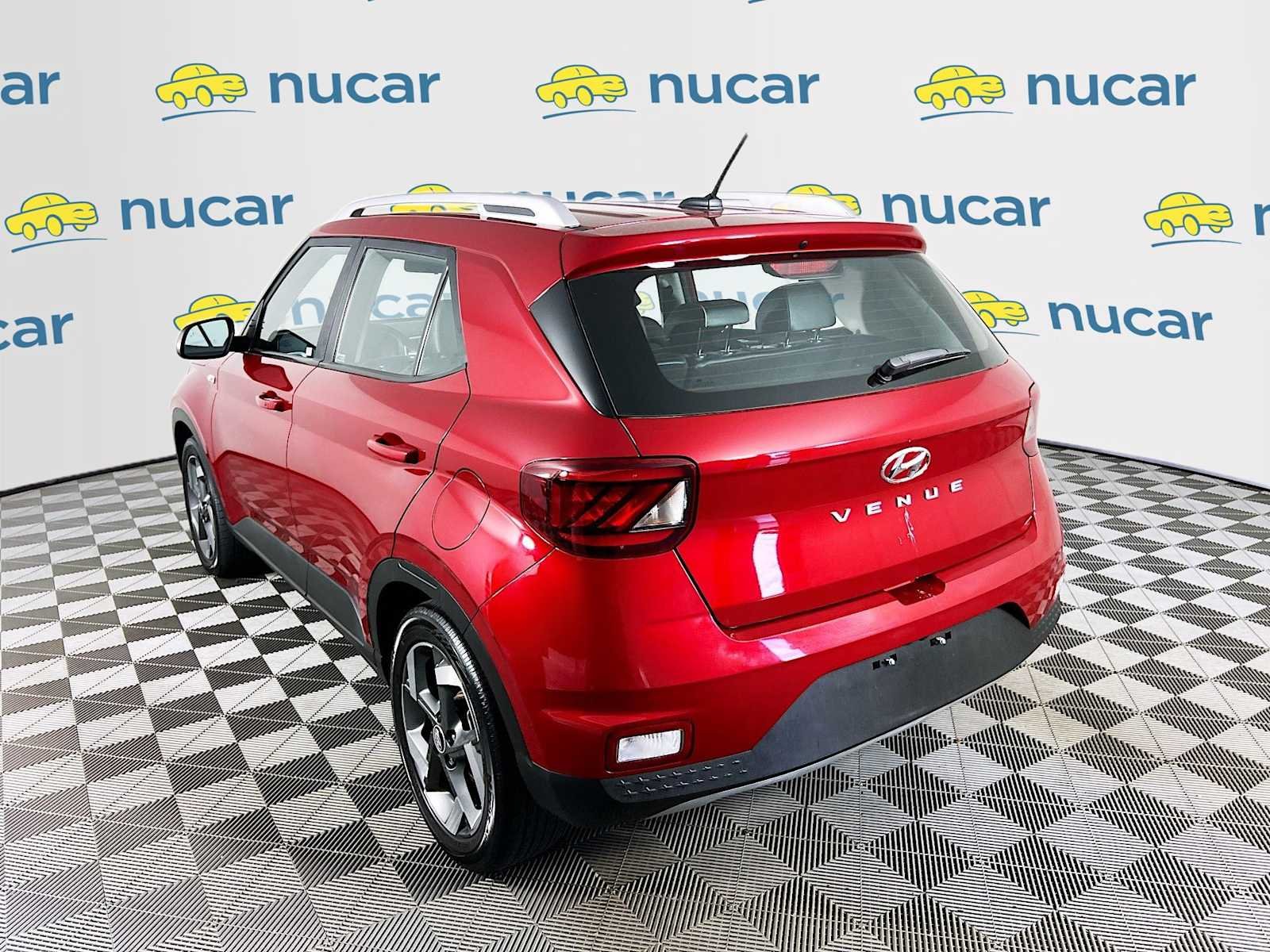 Used 2023 Ultimate Red Hyundai Limited image 5