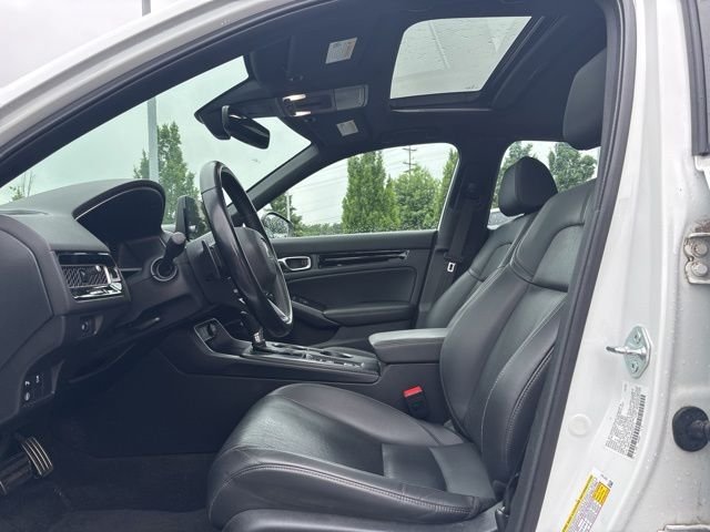 2022 Honda Civic Hatchback Sport Touring - Photo 12