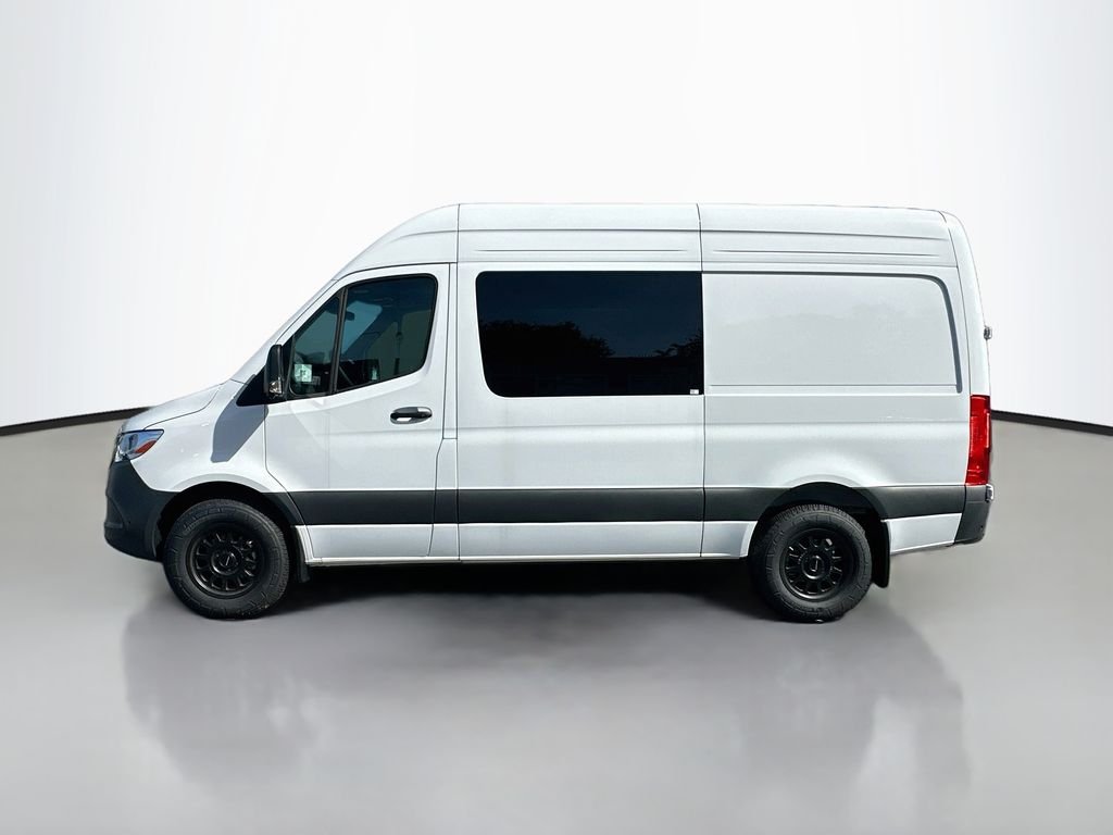 New 2026 Arctic+White Mercedes-Benz Crew 144 WB image 2