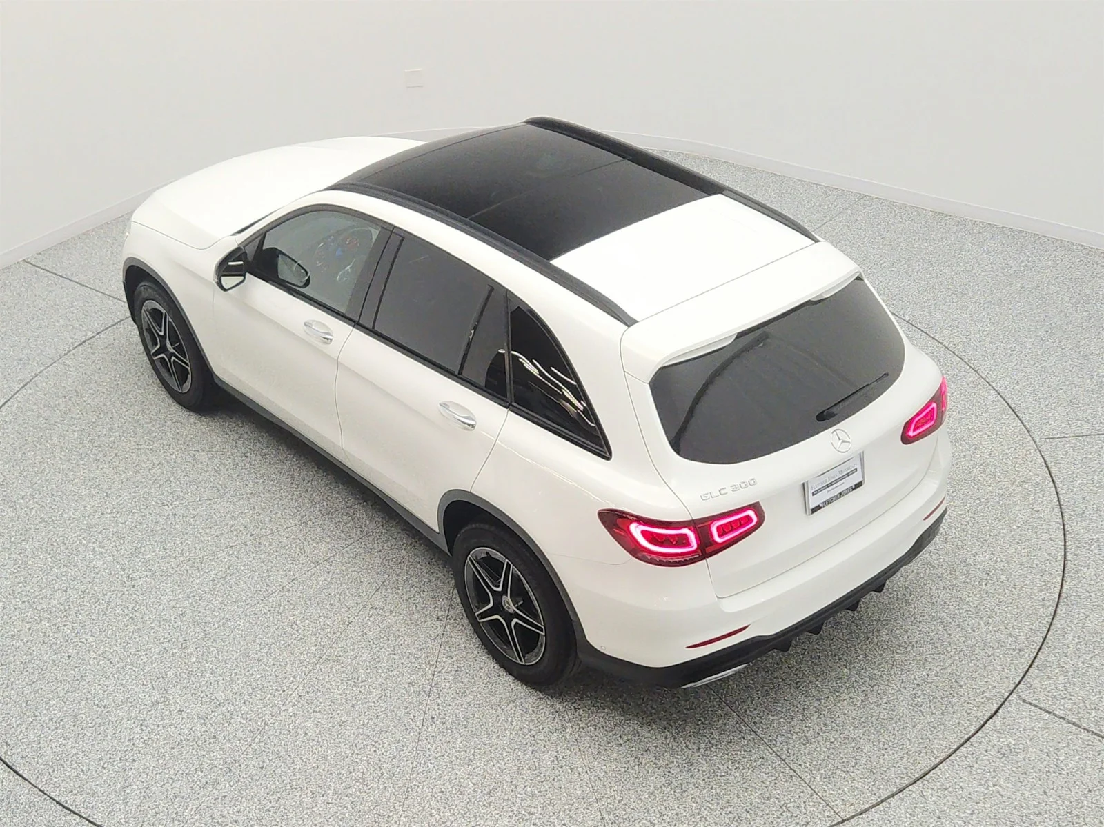 Used 2022 Polar White Mercedes-Benz GLC 300 SUV image 28
