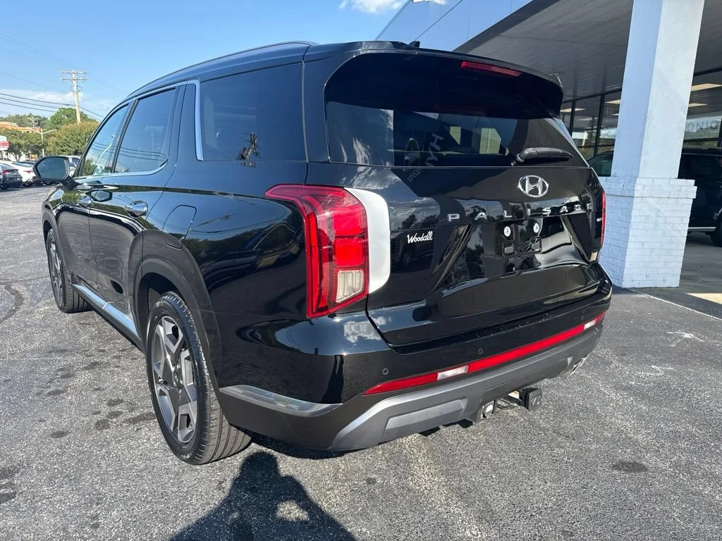Used 2024 Abyss Black Hyundai Limited image 6