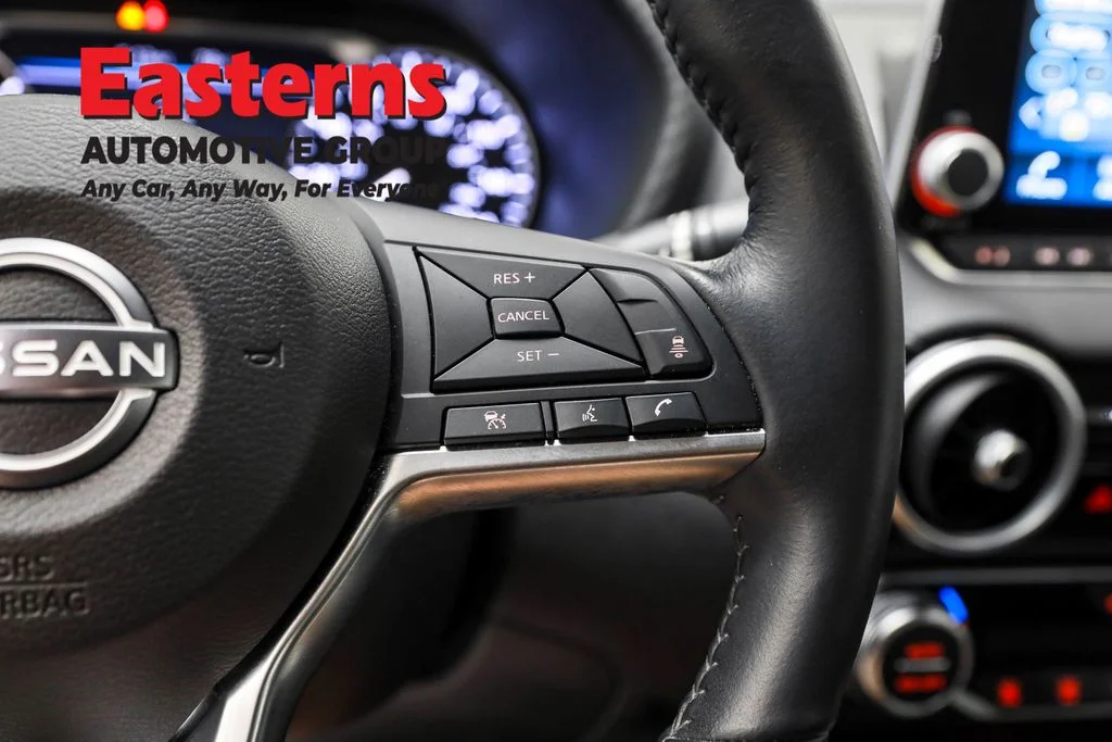 Used 2024 Gray Nissan SV image 16