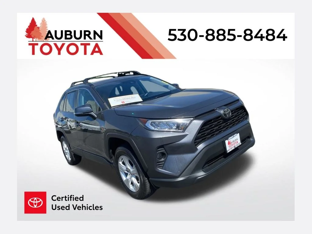2021 Toyota RAV4 XLE AWD's photo