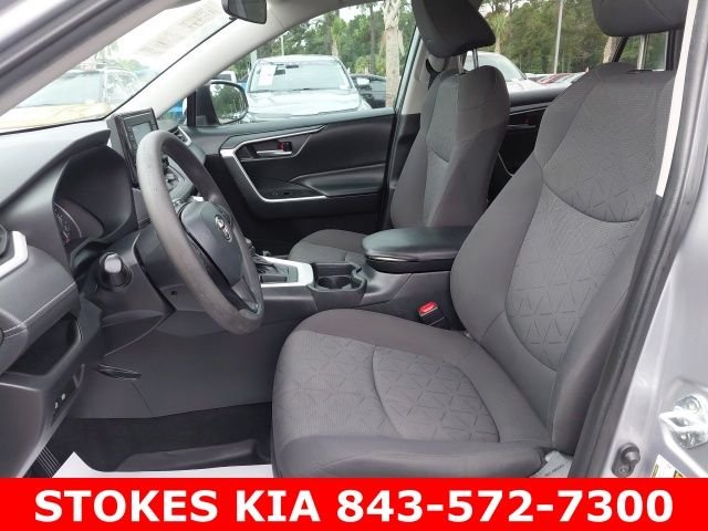 Used 2021 Silver Toyota XLE image 21