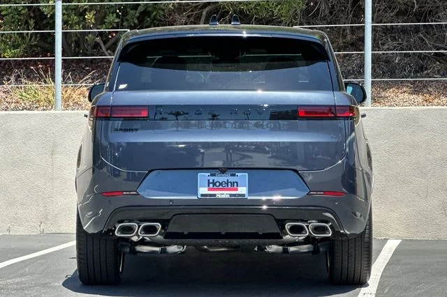 New 2026 Varesine Blue Land Rover Dynamic SE image 4