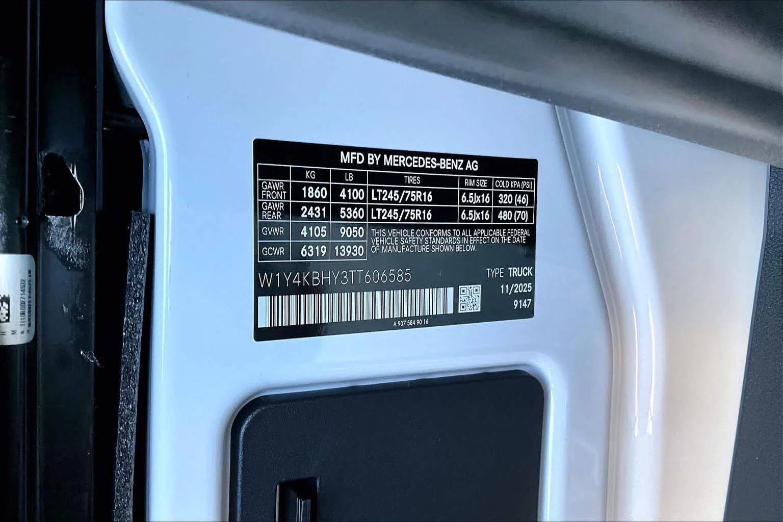 New 2026 Arctic White Mercedes-Benz  image 12
