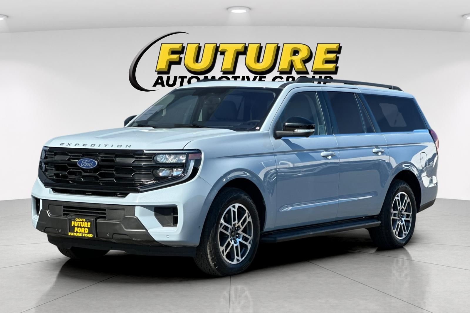 Used 2025 Gray Ford Active image 7