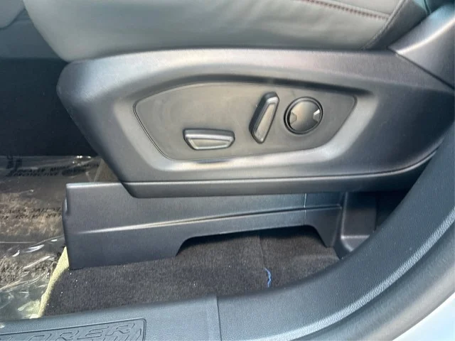 New 2026 Space White Metallic Ford Active image 40