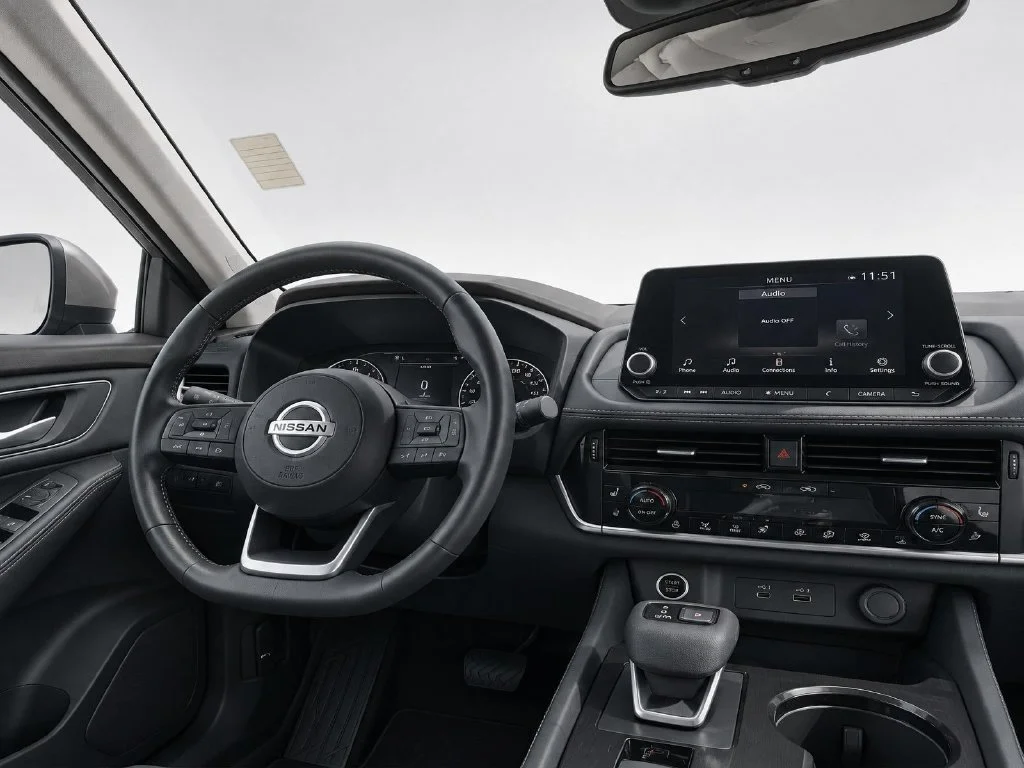 Used 2021 Gray Nissan SL image 21