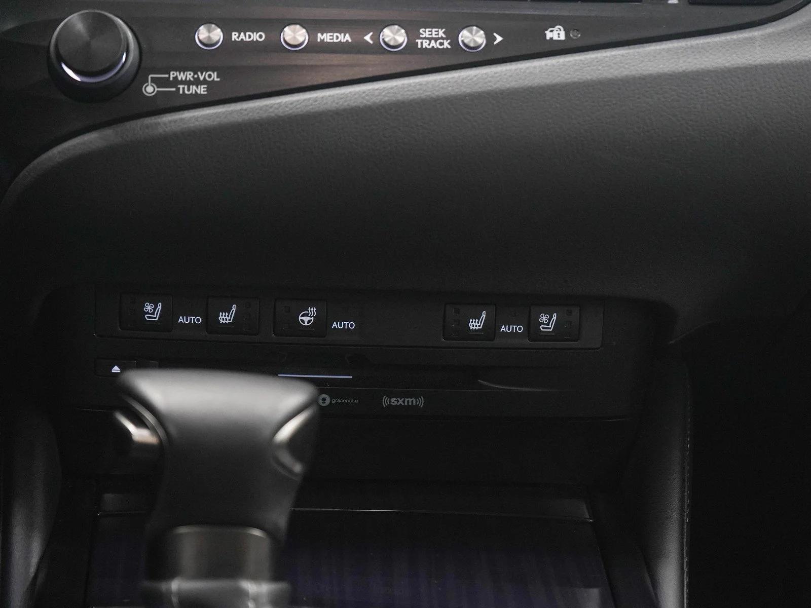 Used 2019 Moonbeam Beige Met Lexus  image 16