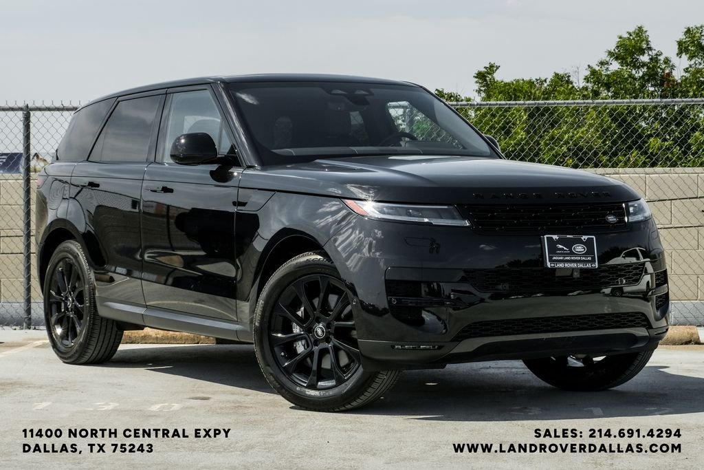 Certified Used 2025 Santorini Black Metallic Land Rover SE image 4