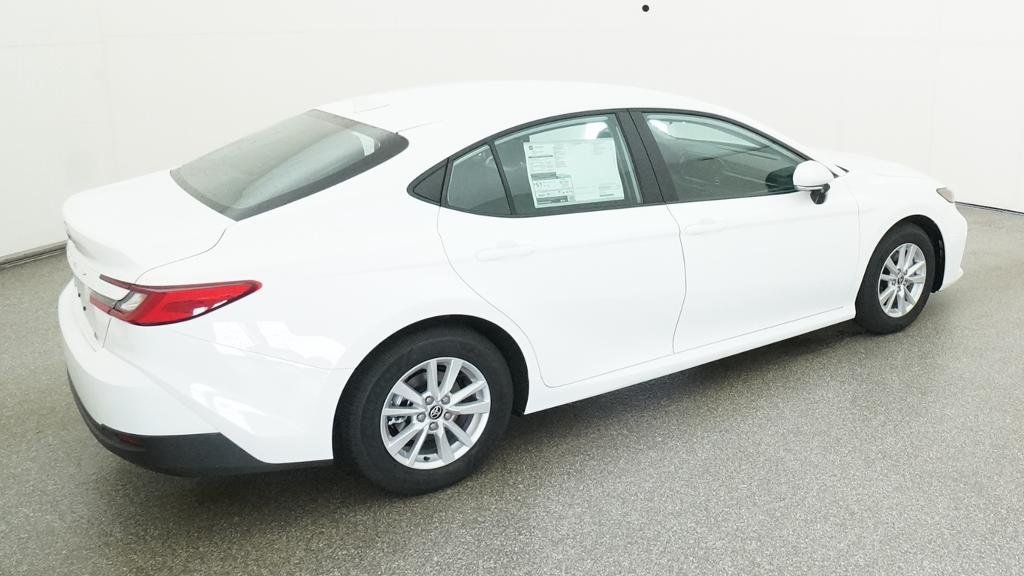 New 2026 Ice Cap Toyota LE image 18