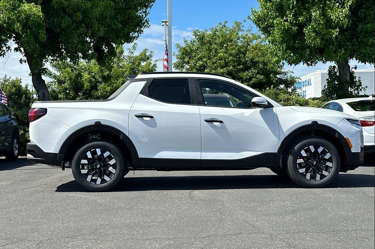 New 2026 Atlas White Hyundai SEL Activity FWD image 3