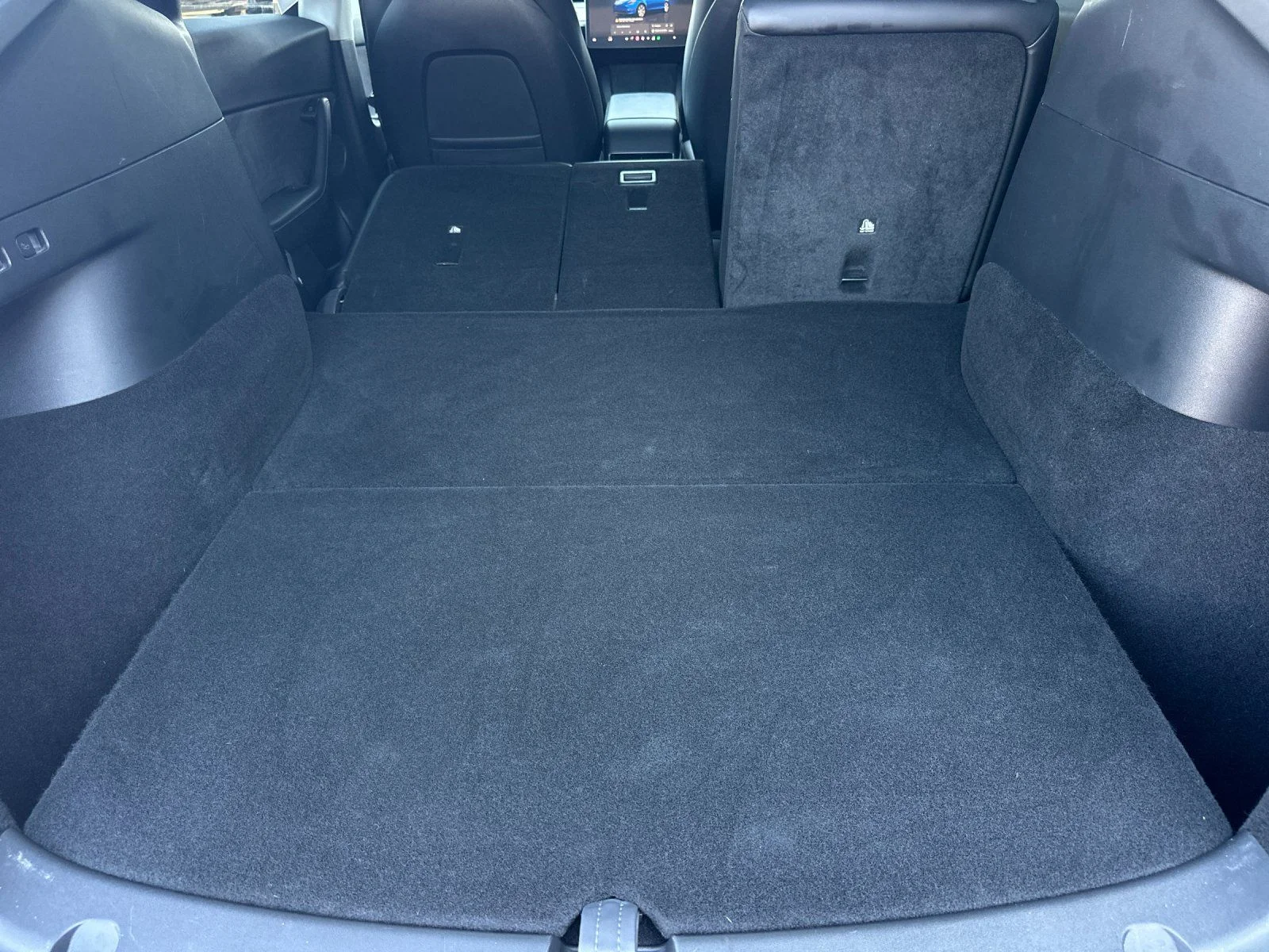 Used 2022 Blue Tesla Long Range image 14