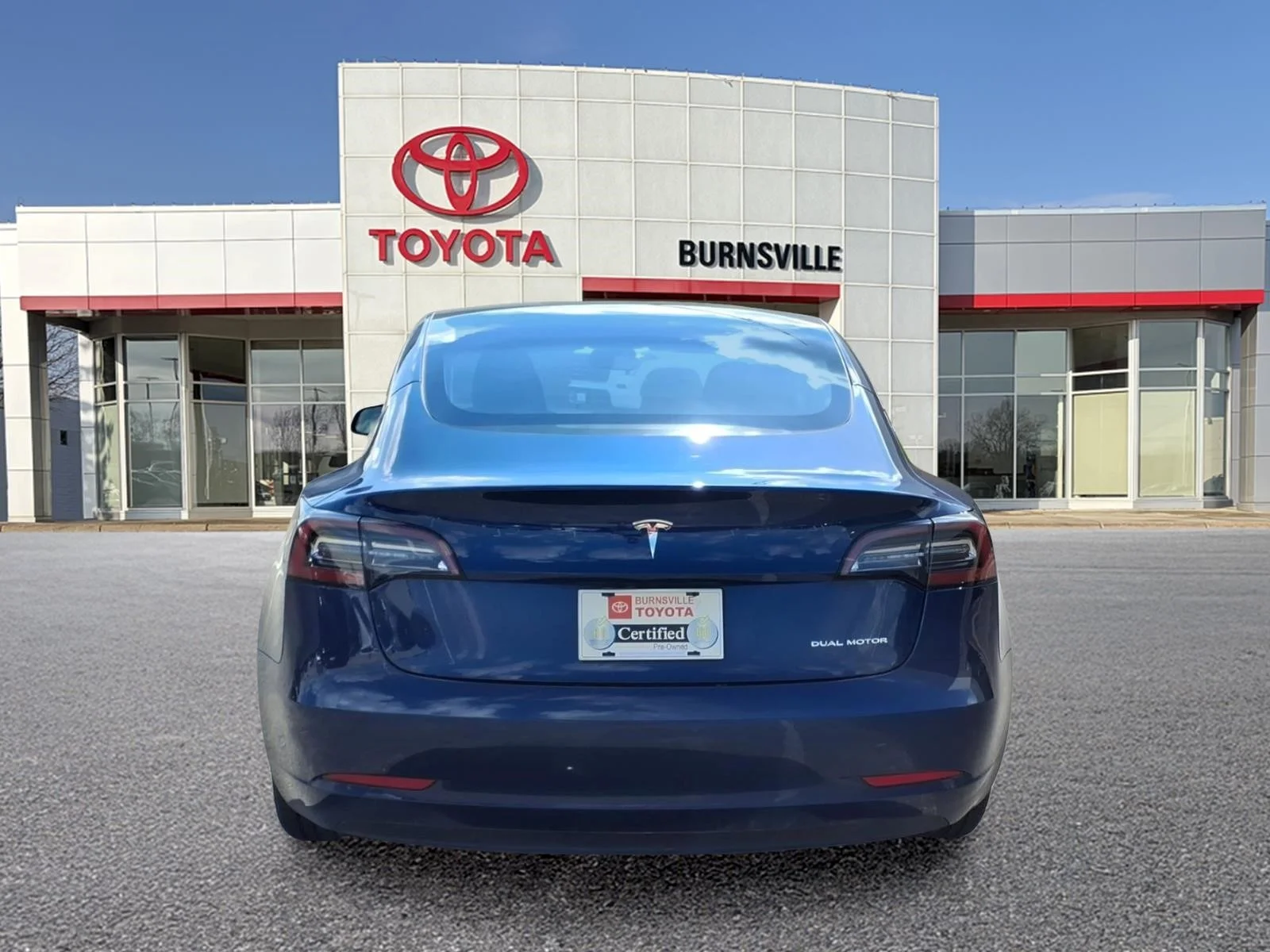 Used 2022 Blue Tesla Long Range image 5