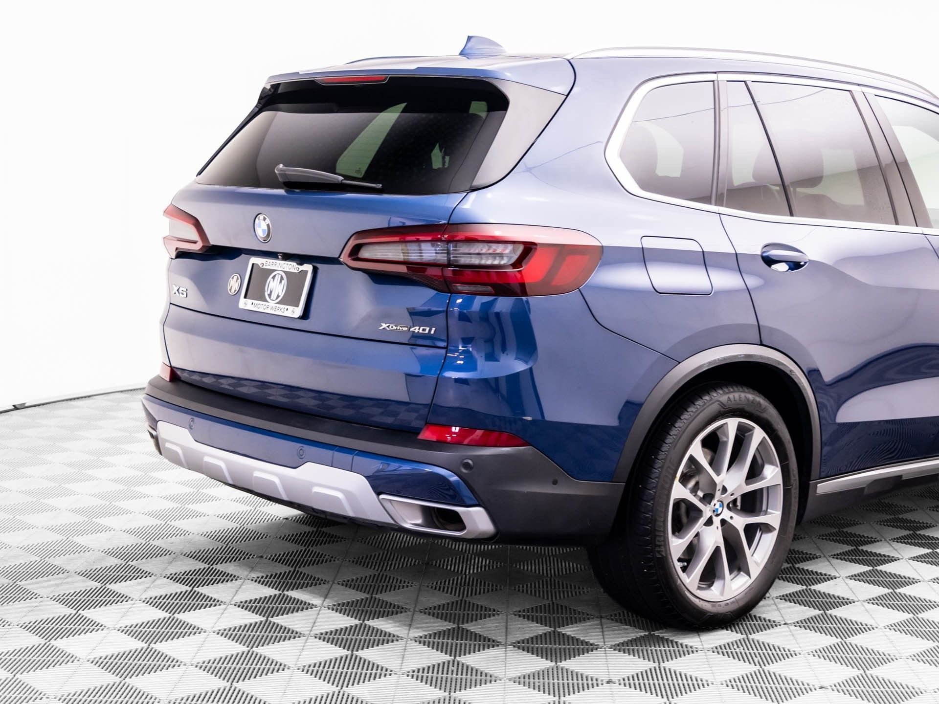 Used 2021 Blue BMW xDrive40i image 35