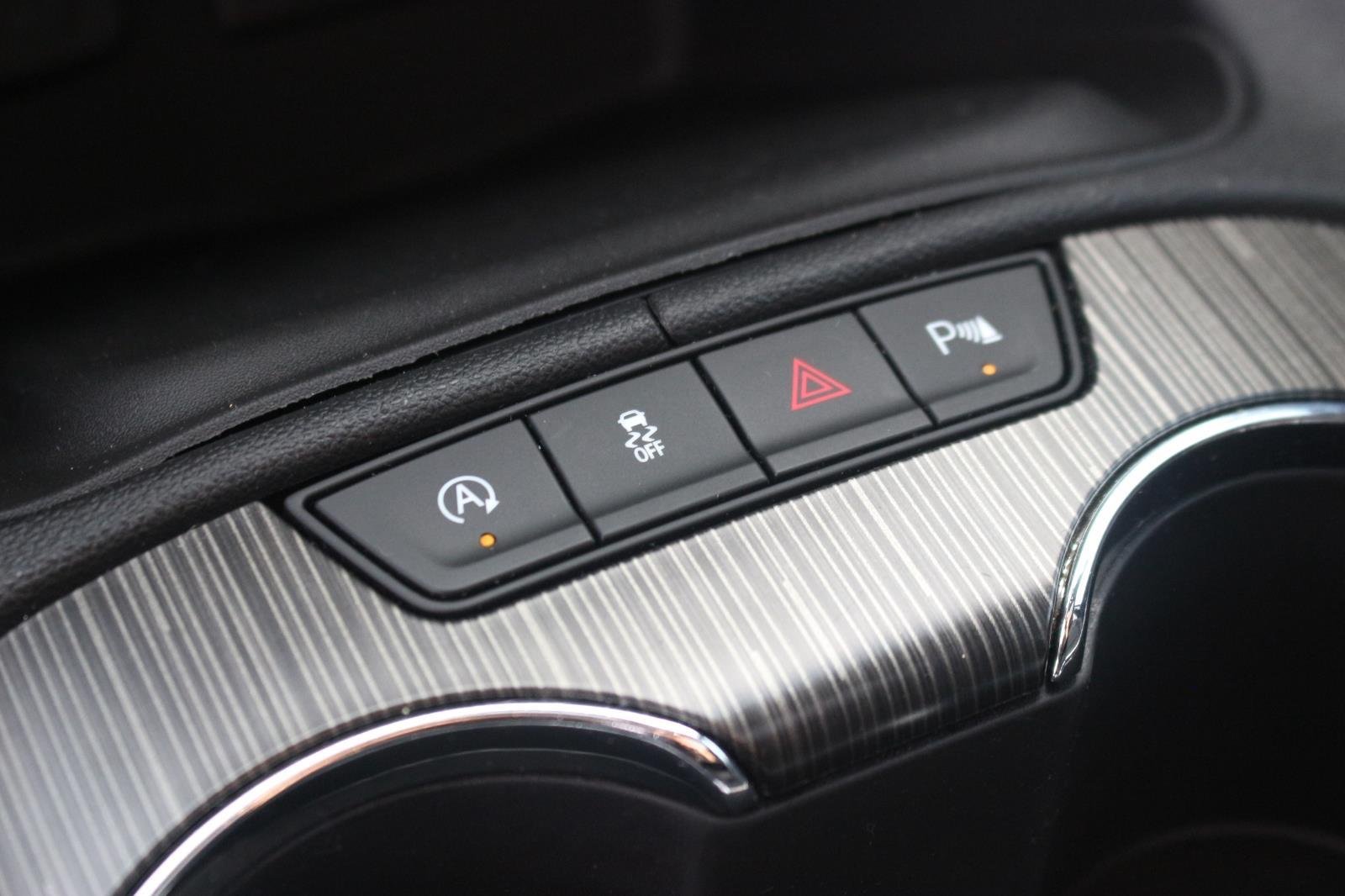 Used 2020 SMOKEY QUARTZ METALLIC GMC SLT image 26