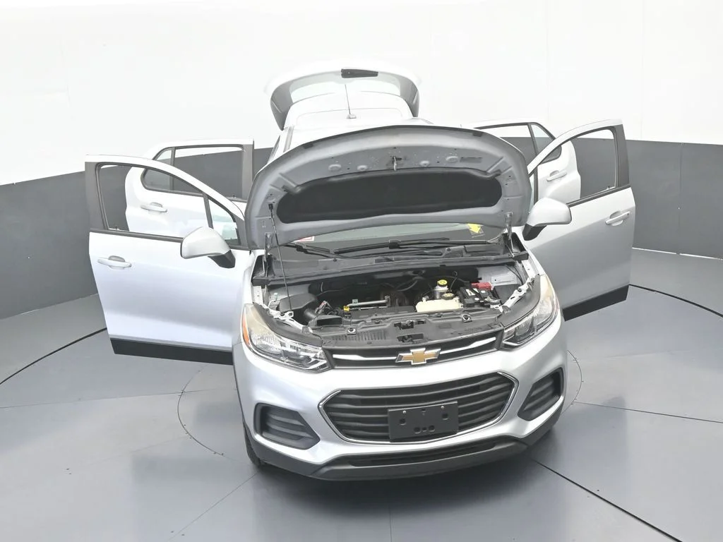 Used 2017 Silver Ice Metallic Chevrolet LS image 67
