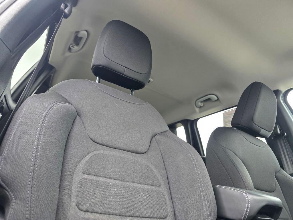 Certified Used 2022 Gray Jeep Latitude image 23