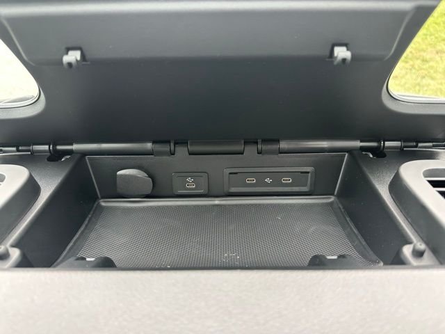 Used 2026 Gray Mercedes-Benz Cargo 170 WB image 26