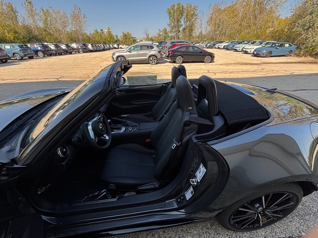 2025 Mazda MX-5 Miata Grand Touring - Photo 25