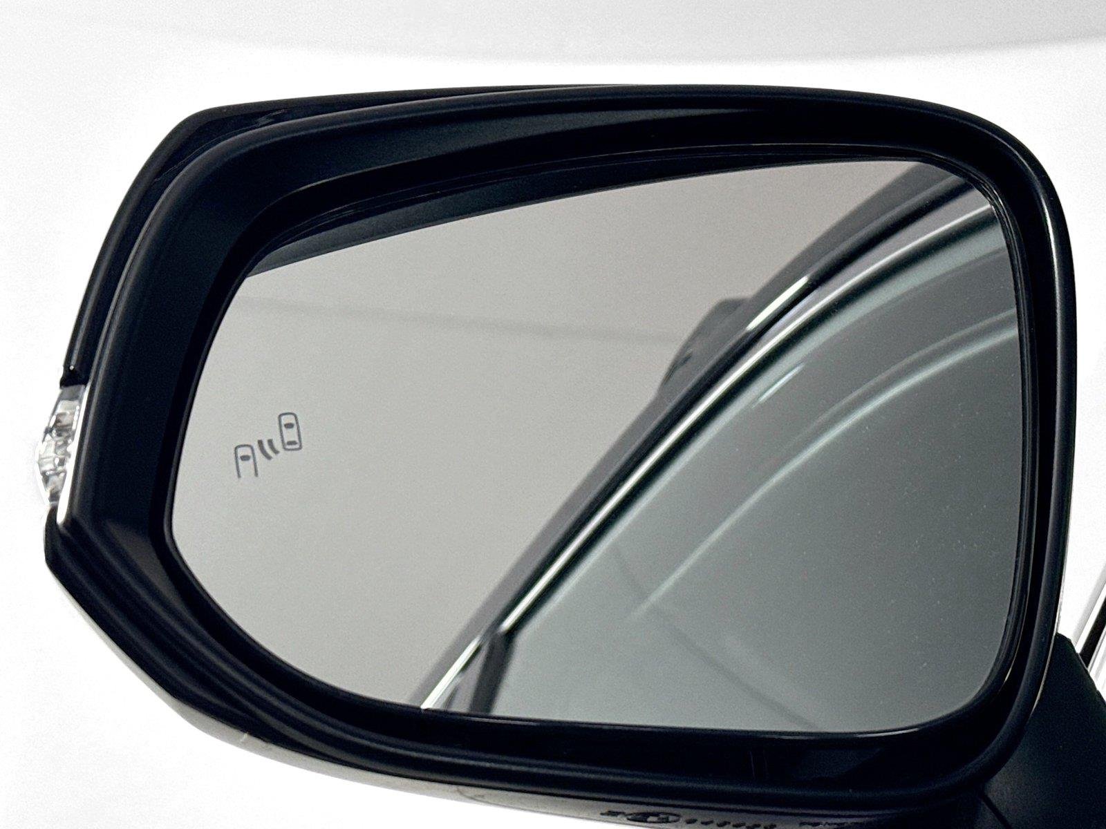 Used 2025 Blueprint w/Midnight Black Metallic Roof Toyota XSE image 5