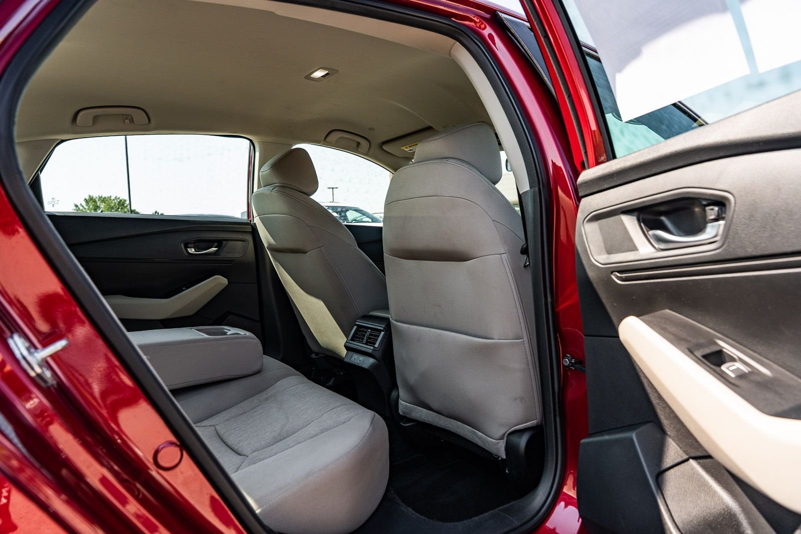 Certified Used 2025  Honda LX image 13