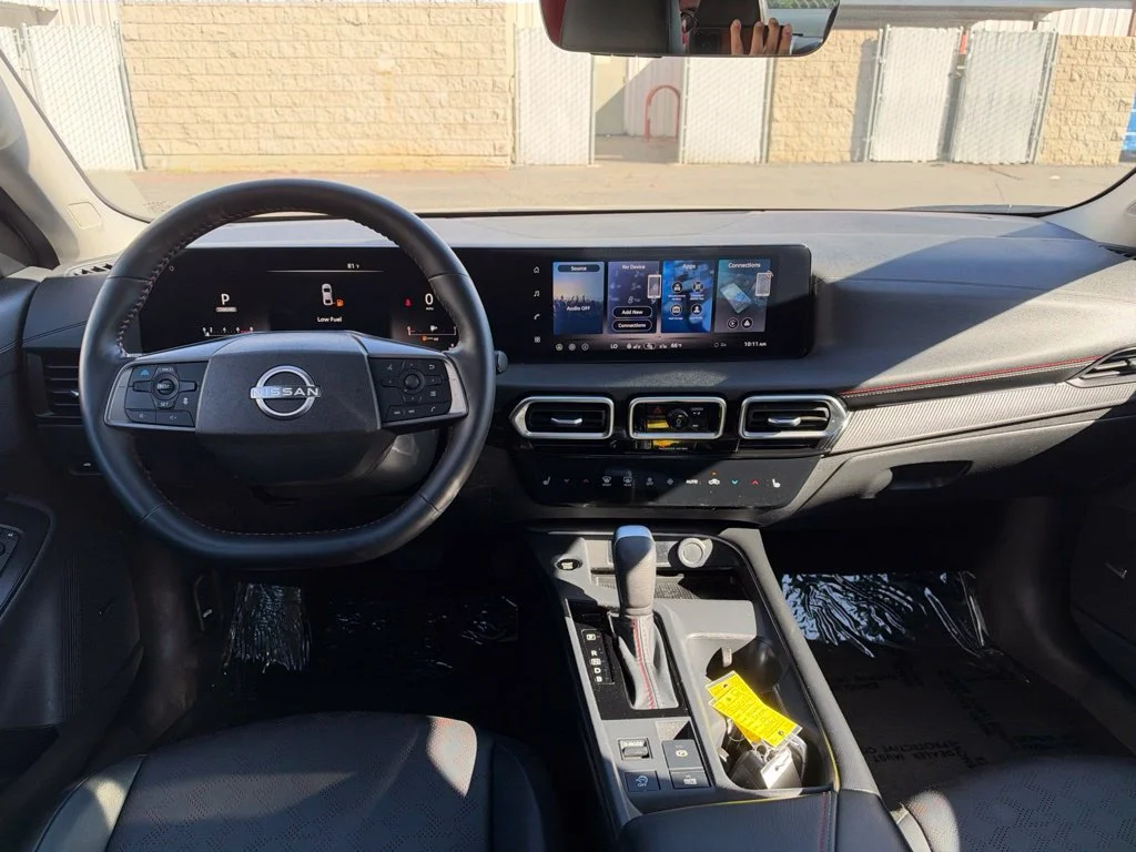 Used 2026 Gray Nissan SR image 19