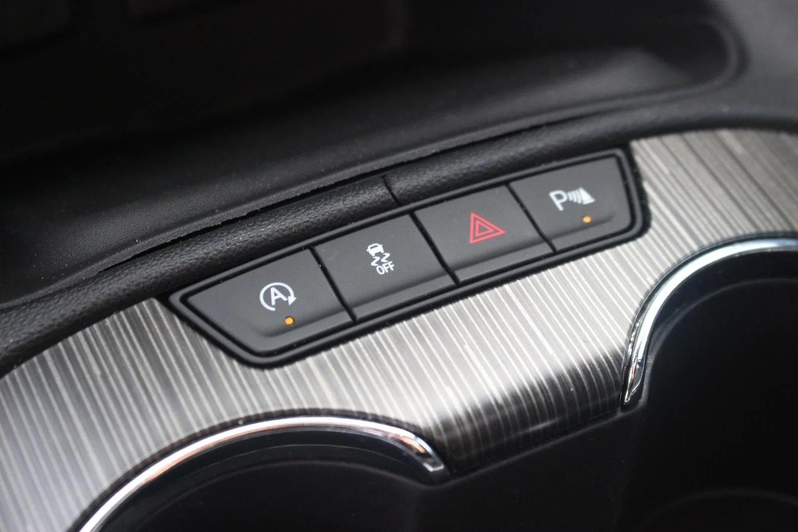 Used 2020 SMOKEY QUARTZ METALLIC GMC SLT image 26