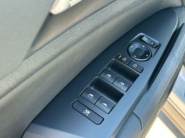 New 2026 Wolf Gray Kia EX image 17