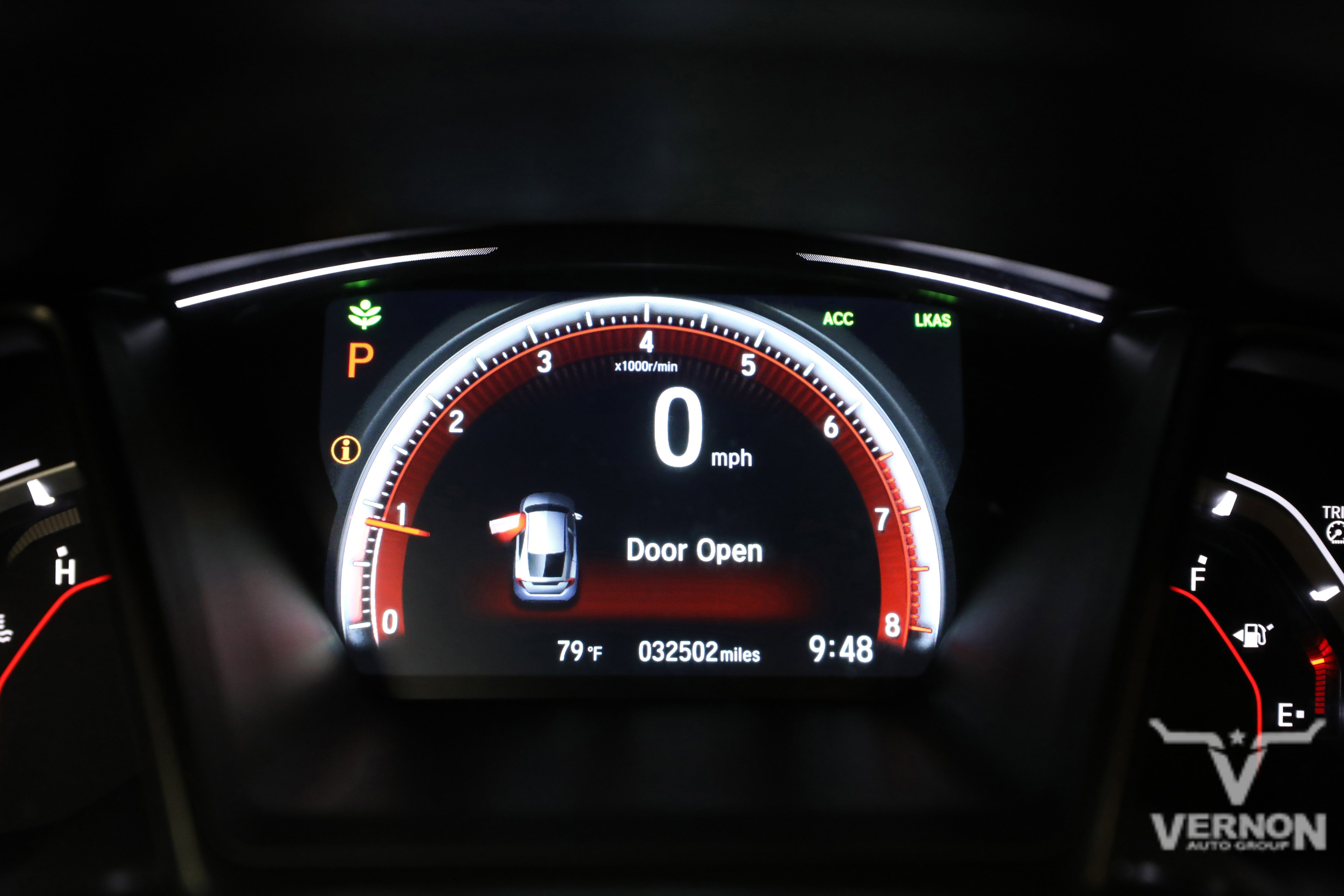 Used 2017 Crystal Black Pearl Honda Y image 9