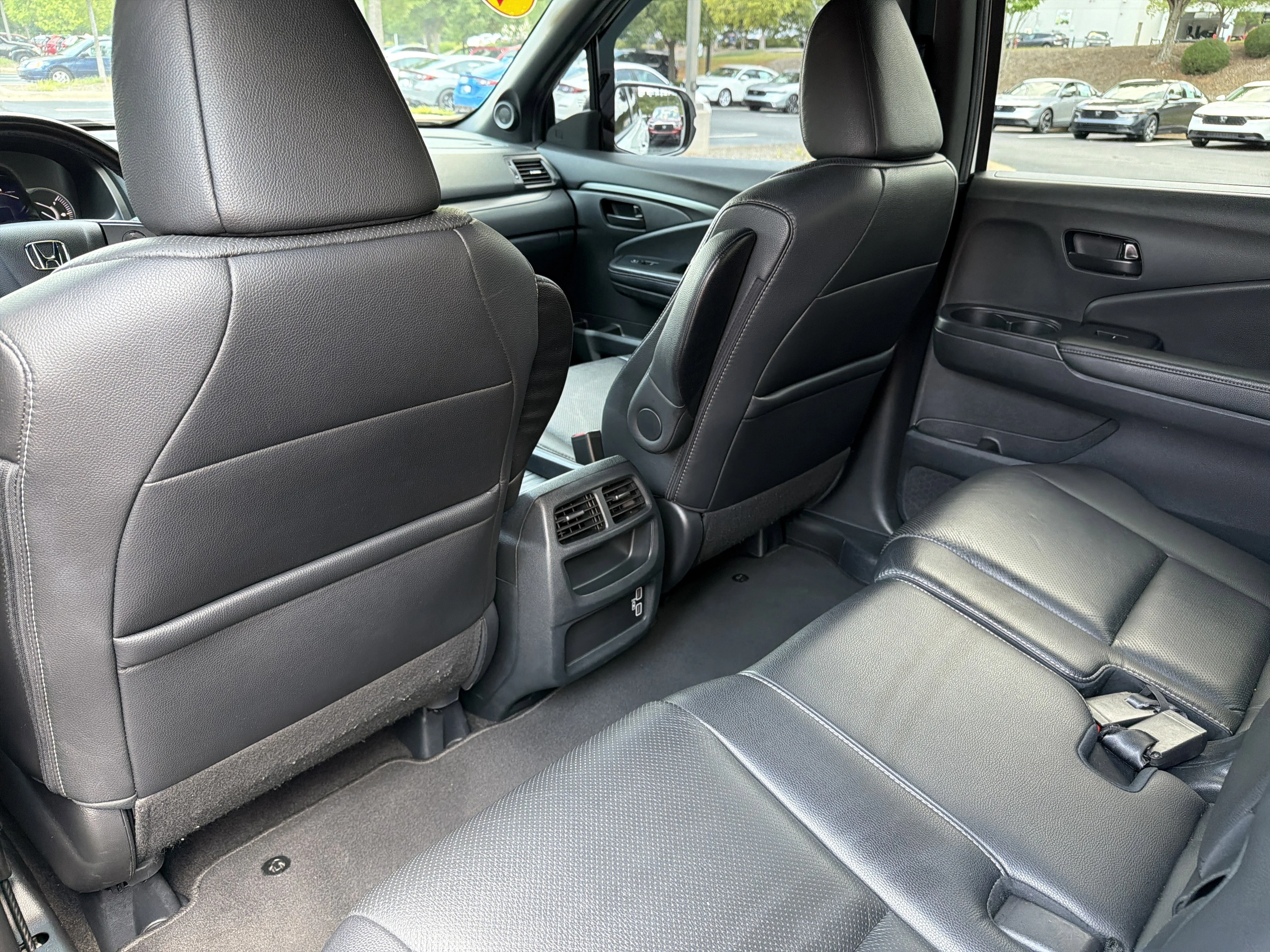 Certified Used 2023 White Honda EX-L image 21