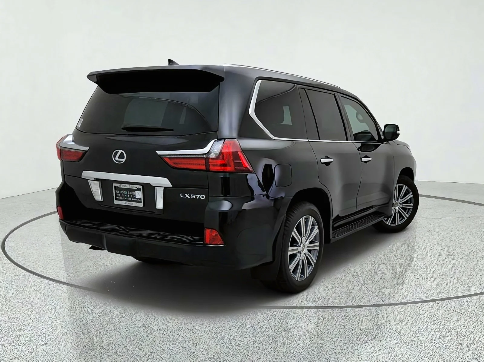 Used 2016 Black Onyx Lexus 5-DR SUV image 9