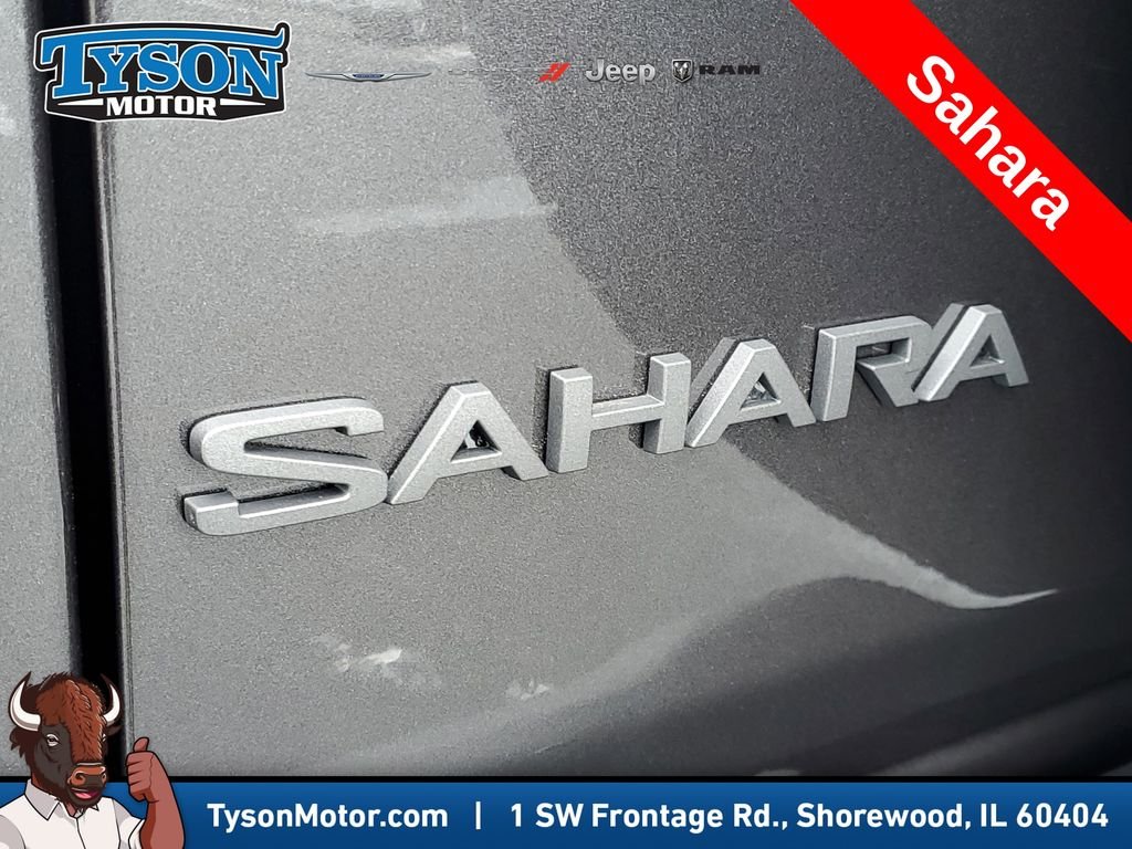 New 2026 Granite Crystal Metallic Clear-Coat Exterior Paint Jeep Sahara image 5