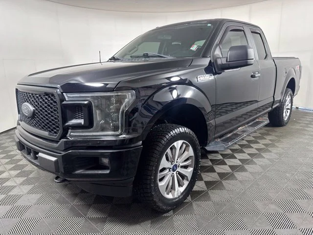 Used 2018 Shadow Black Ford XL image 9