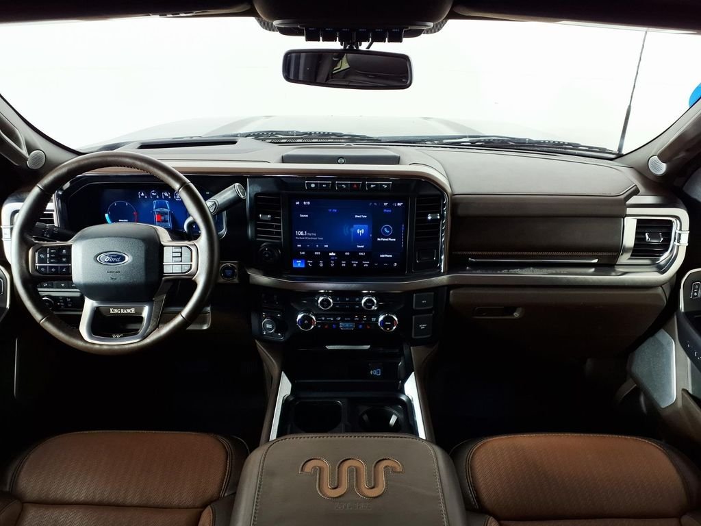 Used 2024  Ford King Ranch image 10